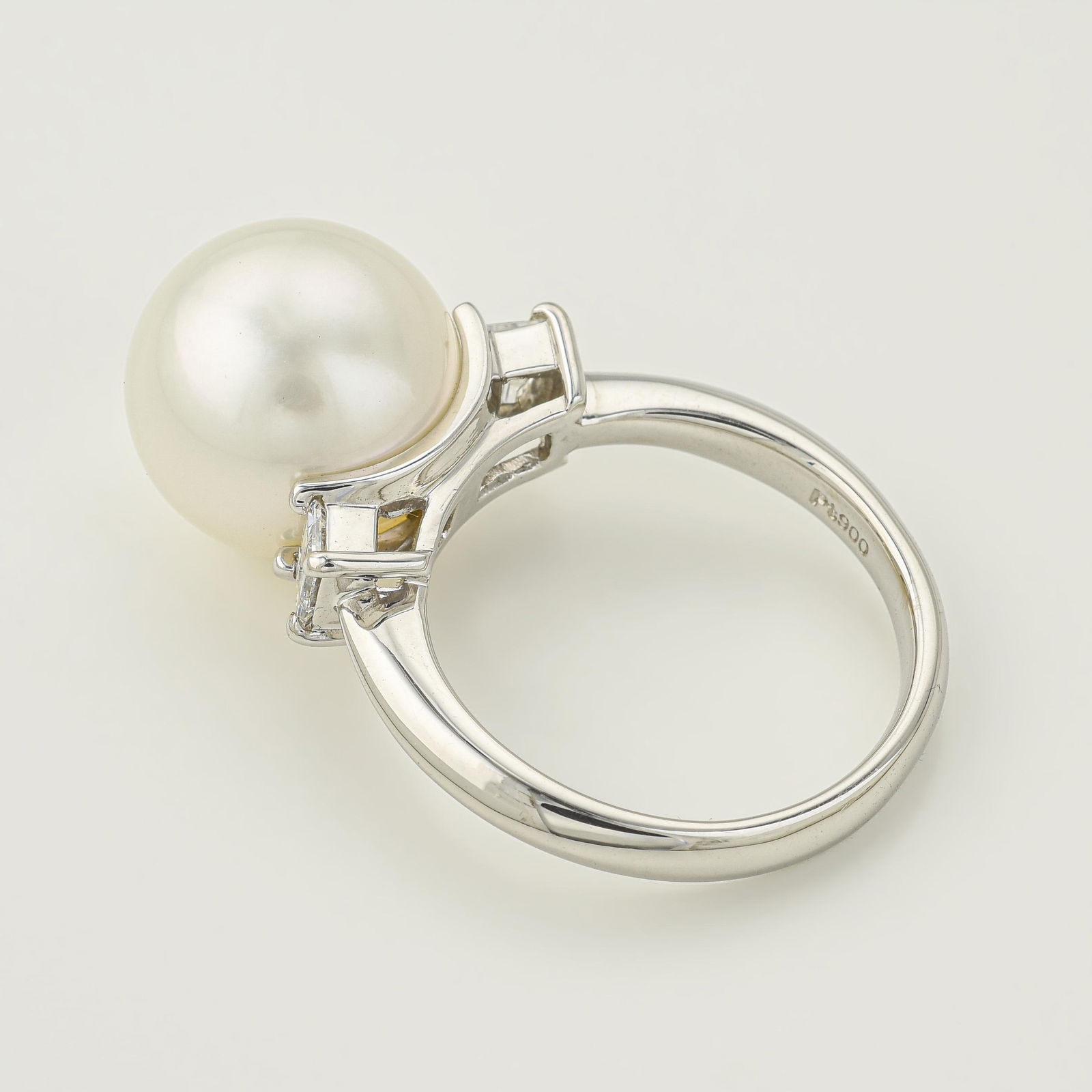 Pearl and Diamond Ring - 3