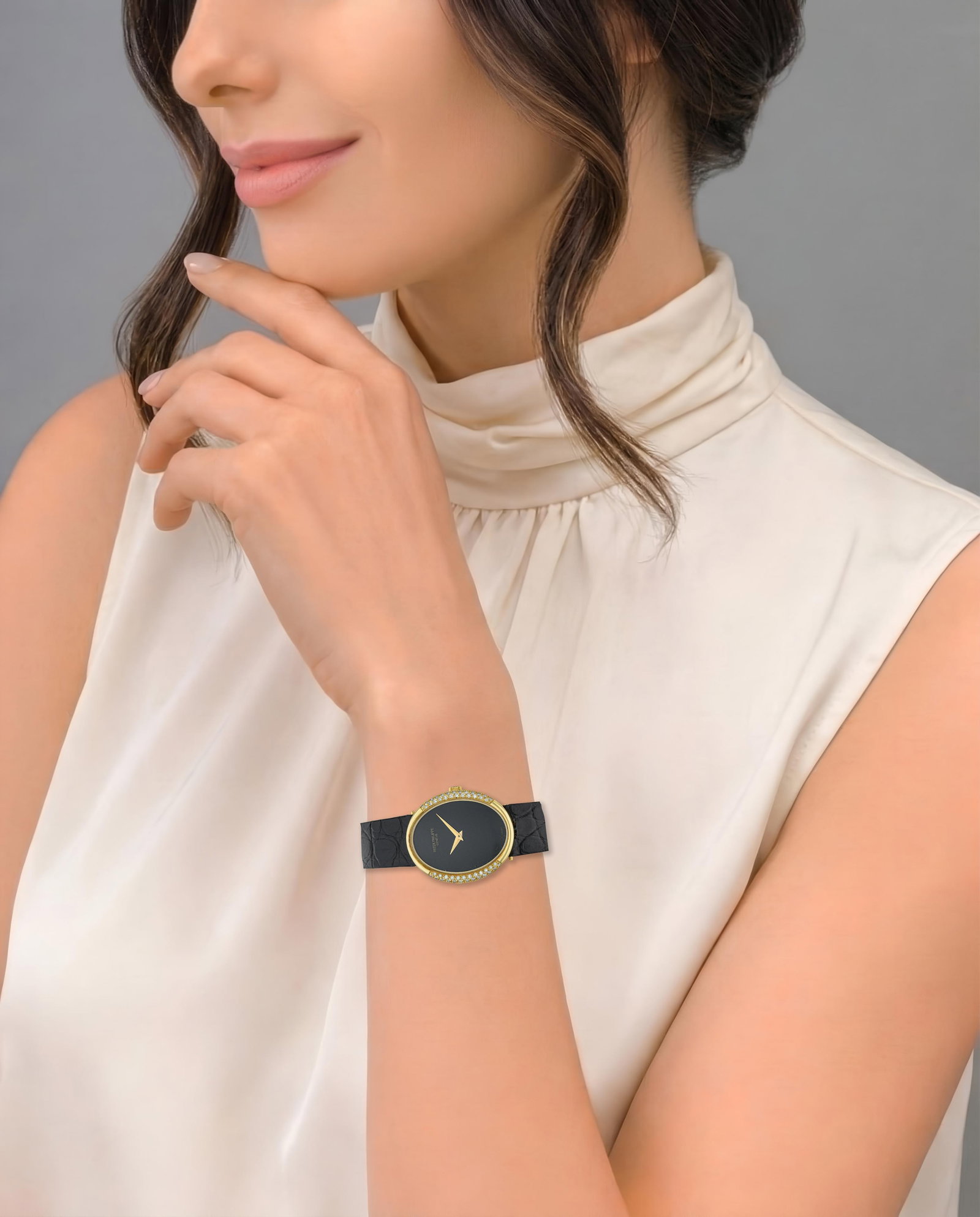 Patek Philippe Ellipse in 18K Gold with Onyx Dial - 3