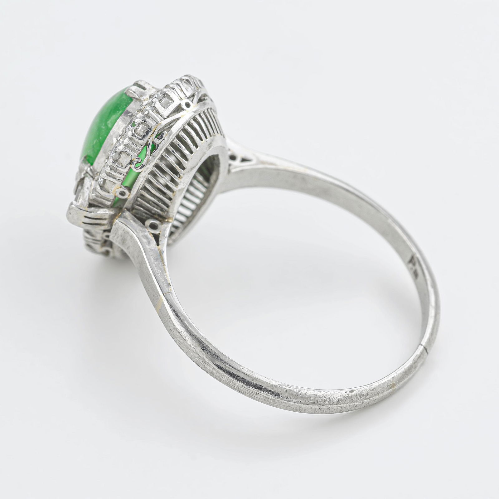Vintage Jade And Diamond Ring - 2