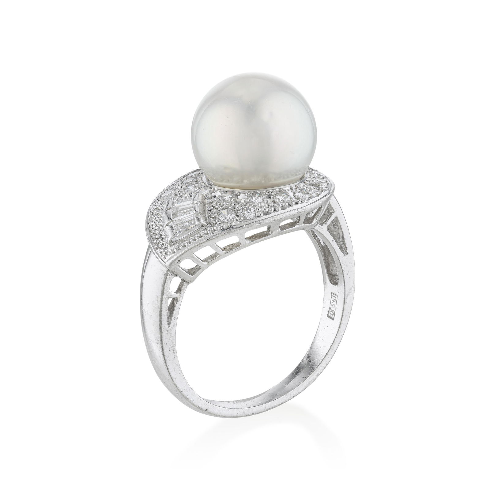 Pearl and Diamond Ring - 2