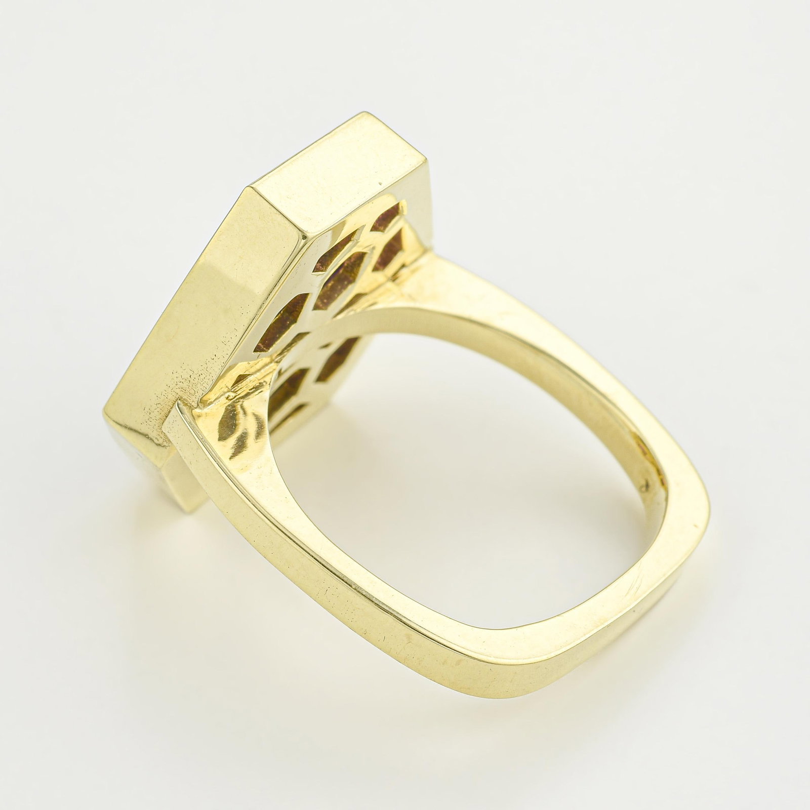 10.22-Carat Azad Kashmir Unheated Sapphire Ring - 3