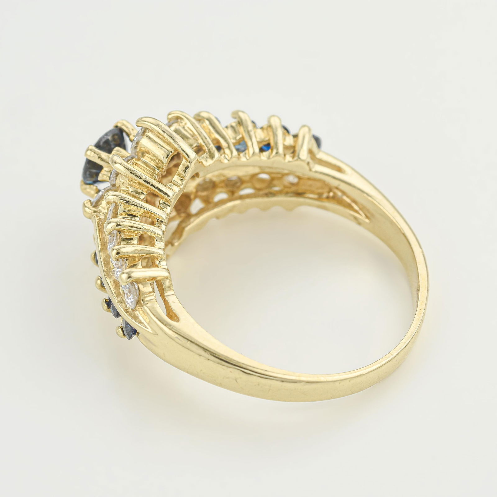 Sapphire And Diamond Ring - 2