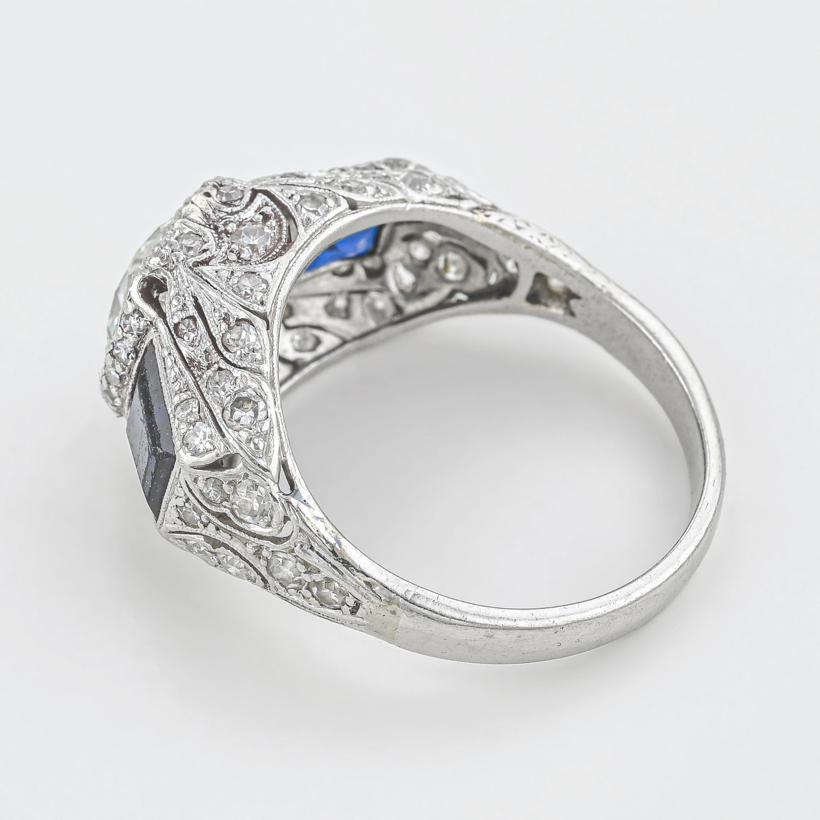 Art Deco Diamond and Synthetic Sapphire Ring - 2