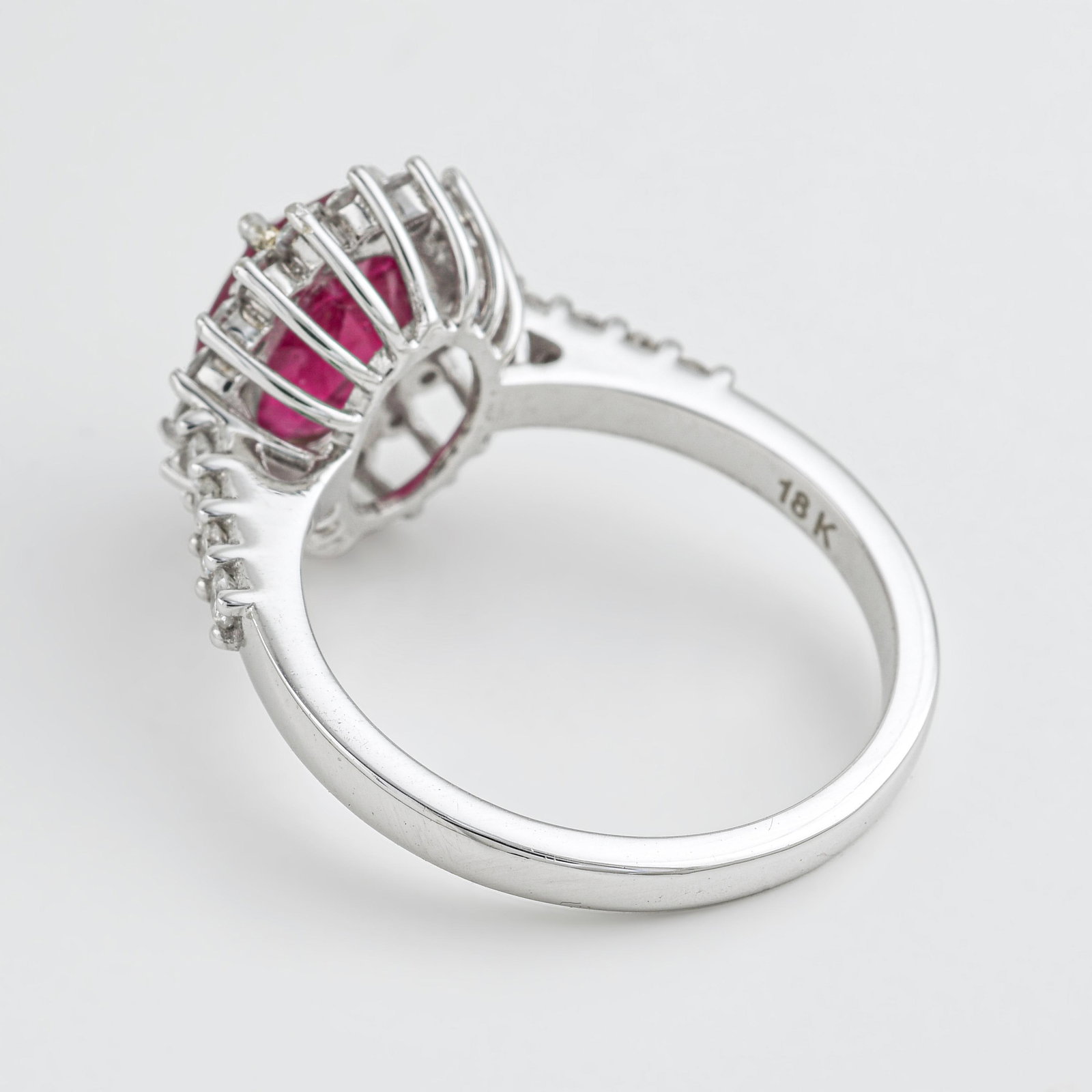 Burma Ruby and Diamond Ring, GIA Certified - 2