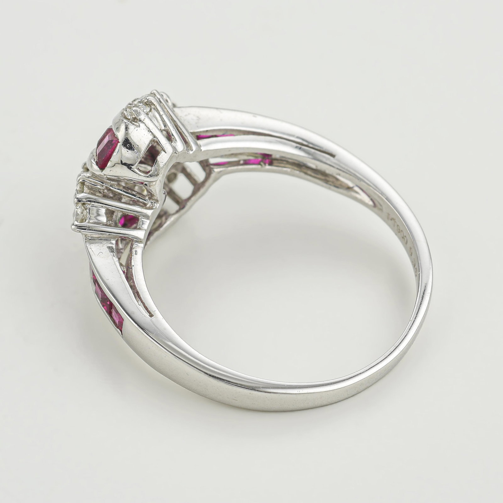 Ruby and Diamond Ring - No Reserve - 2