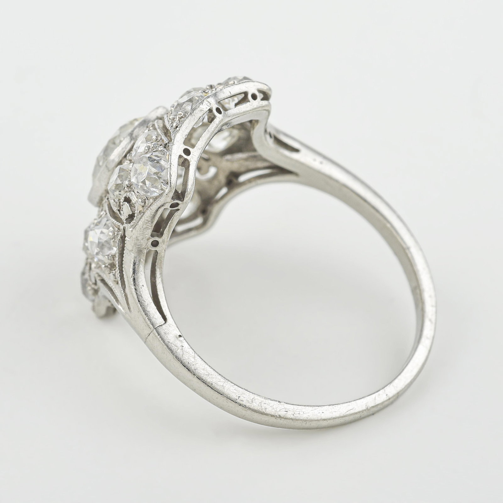 Art Deco Diamond Ring - 4