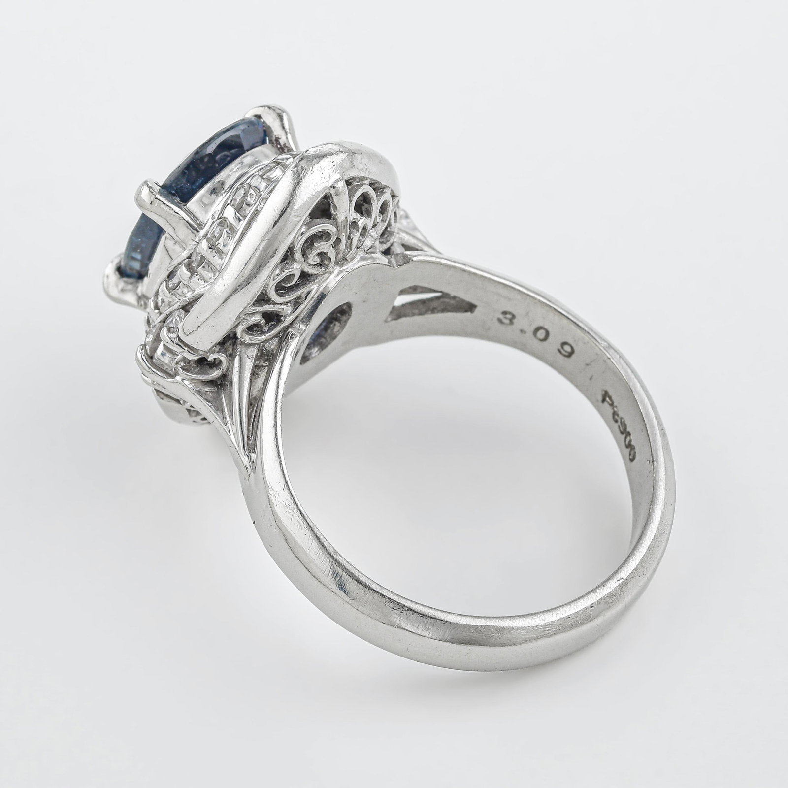 GIA Certified Sapphire and Diamond Ring - 3