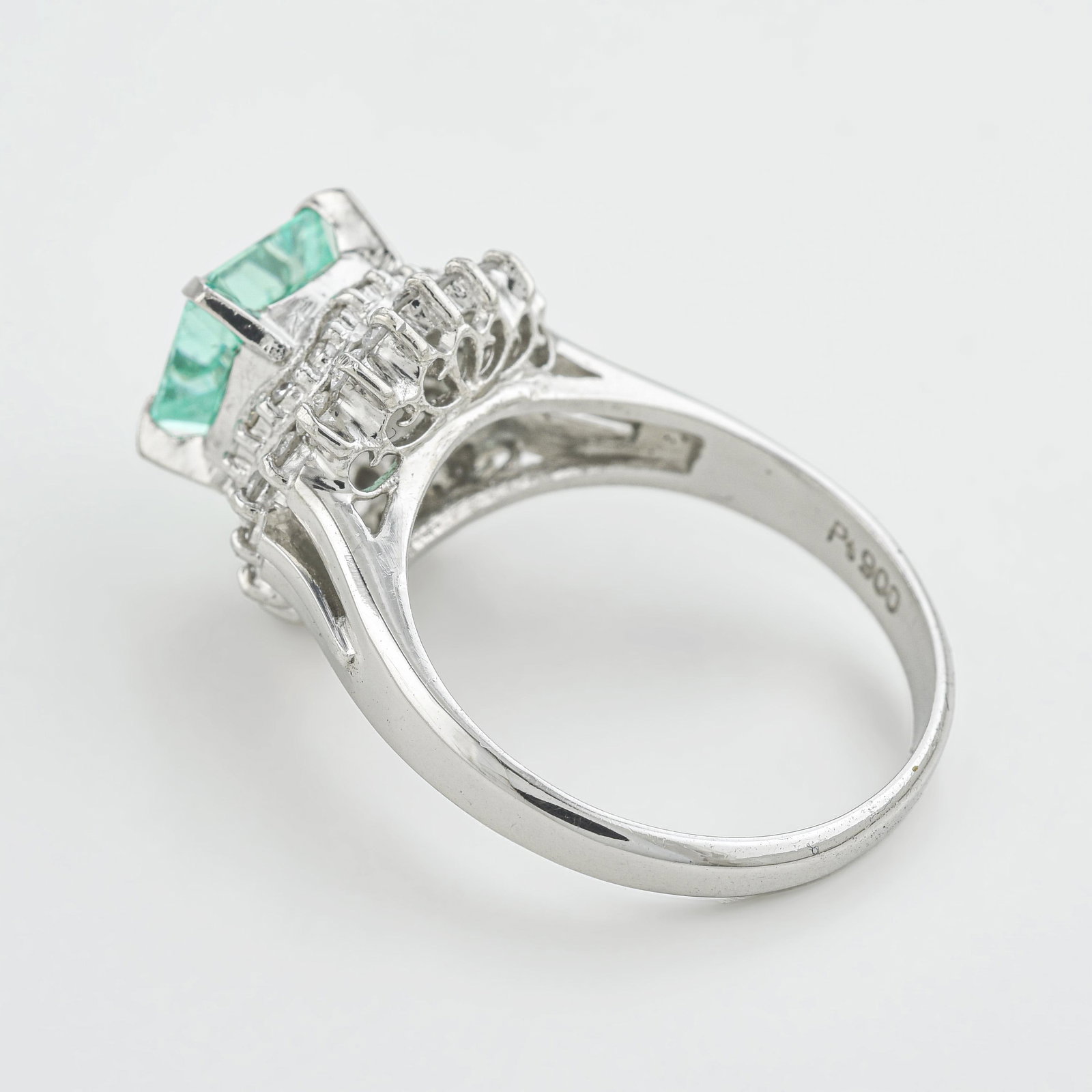 Emerald and Diamond Ring - 2