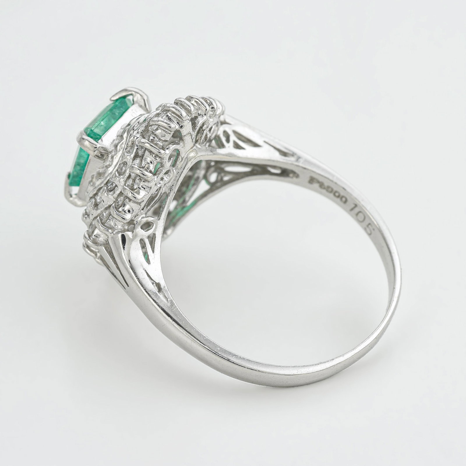 Emerald and Diamond Ring - 2