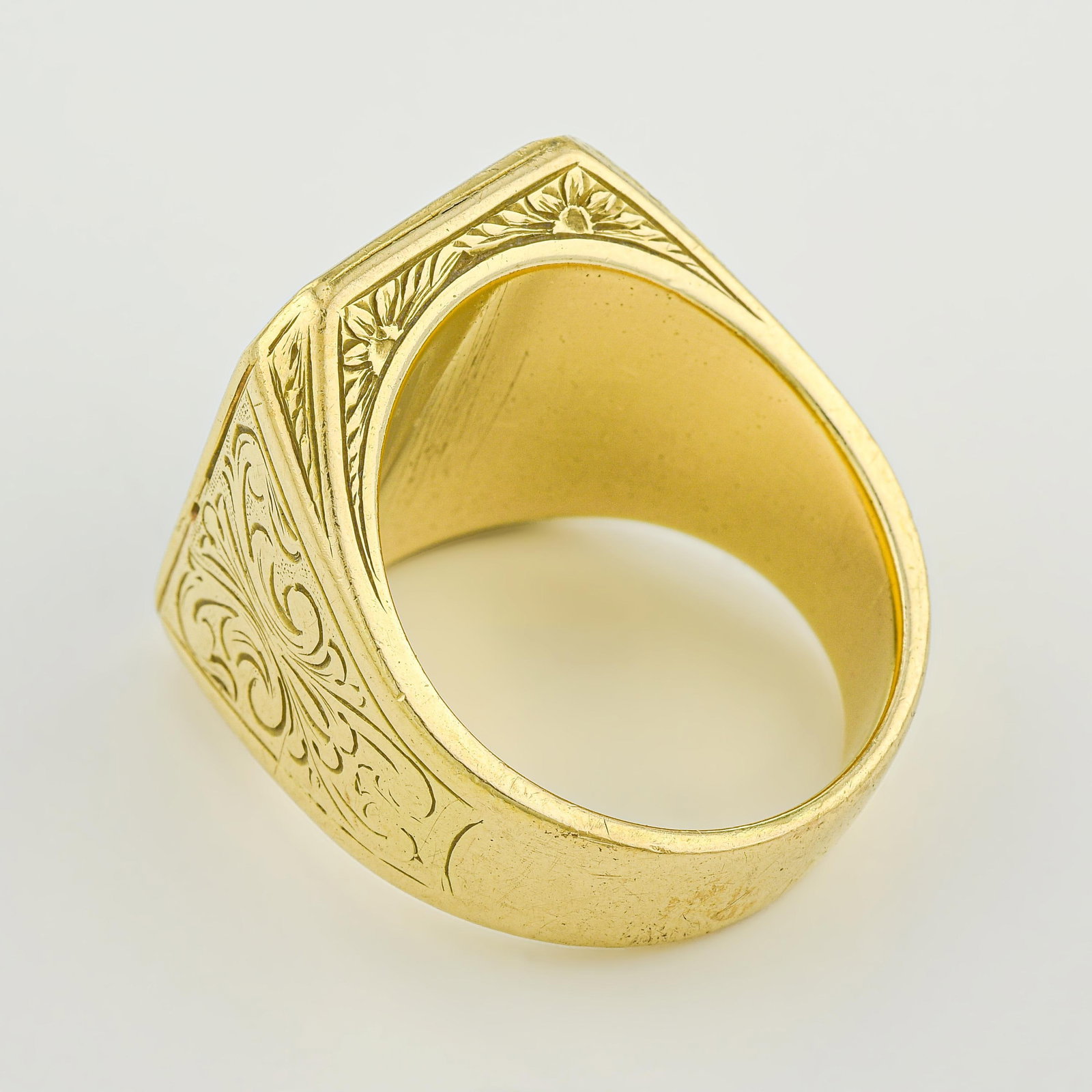 Carved Jadeite Jade Ring - 3