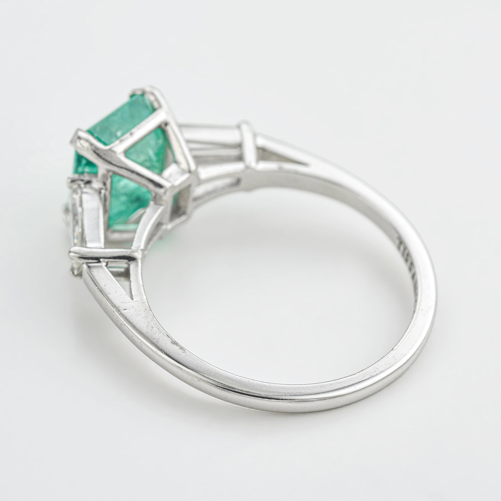 Emerald and Diamond Ring - 2