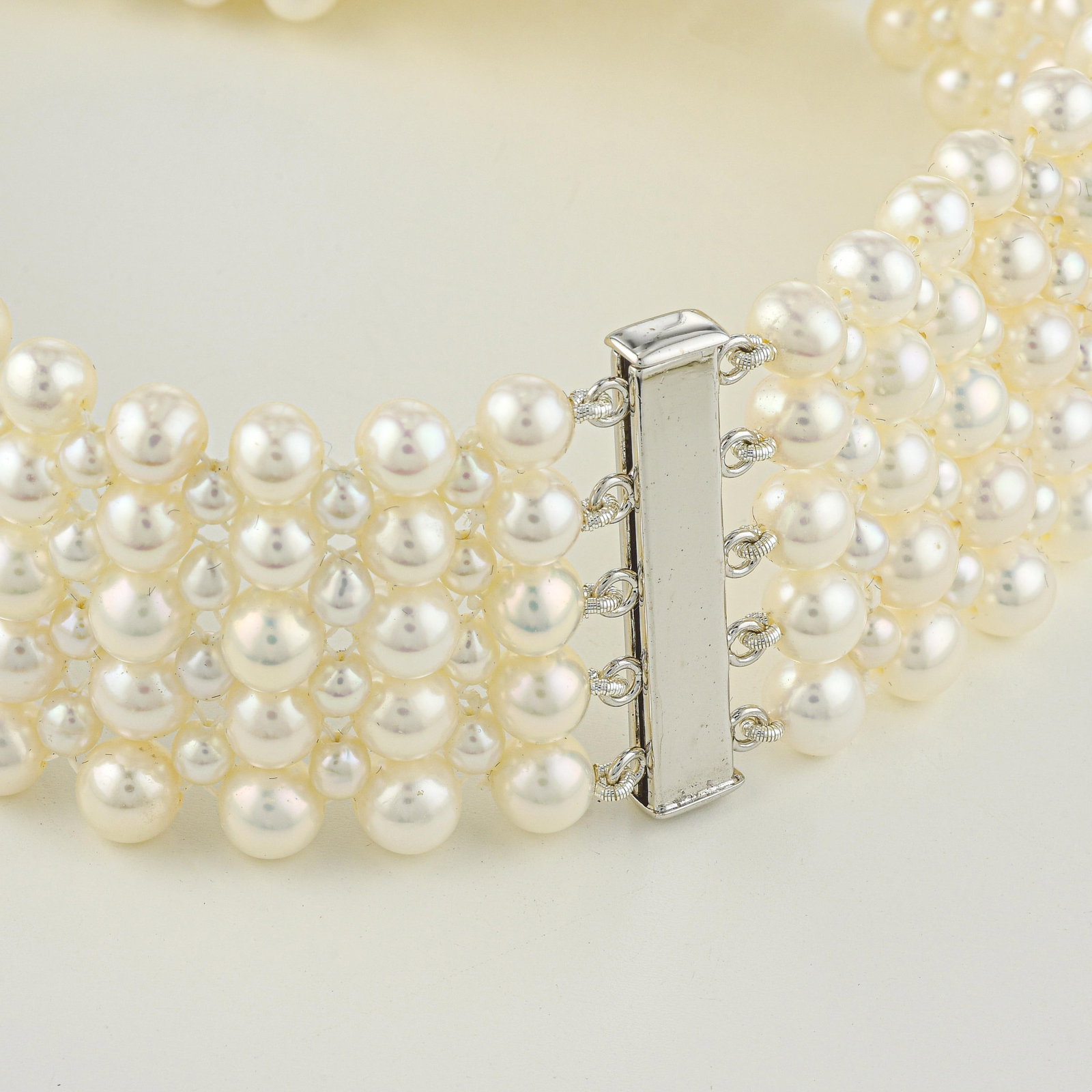 Woven Pearl Column Choker - 2