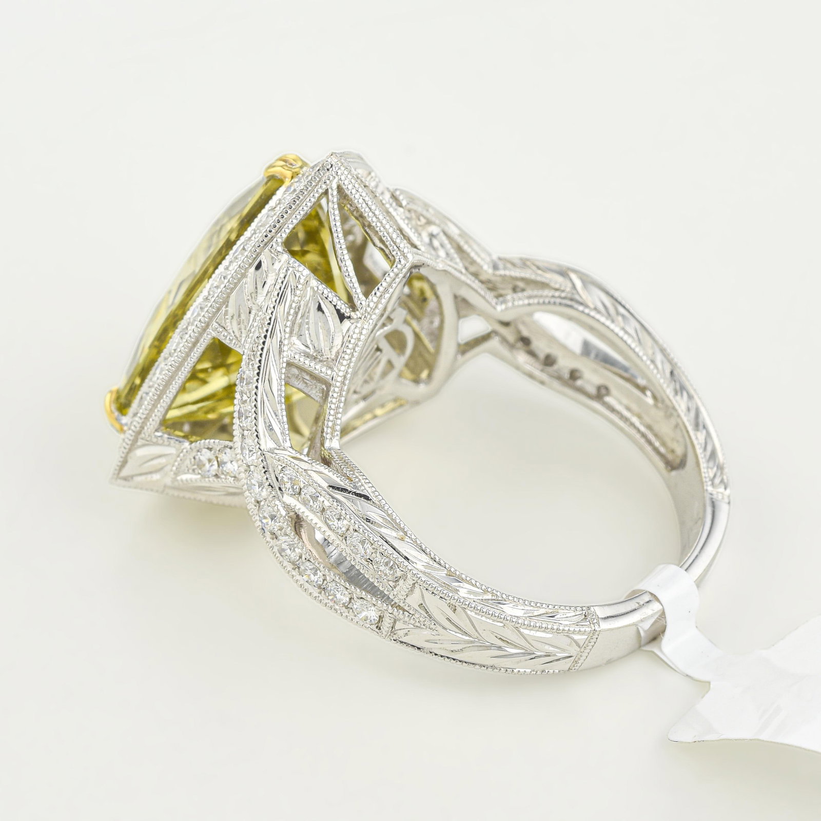 8.36-Carat Lemon Quartz and Diamond Ring - 2