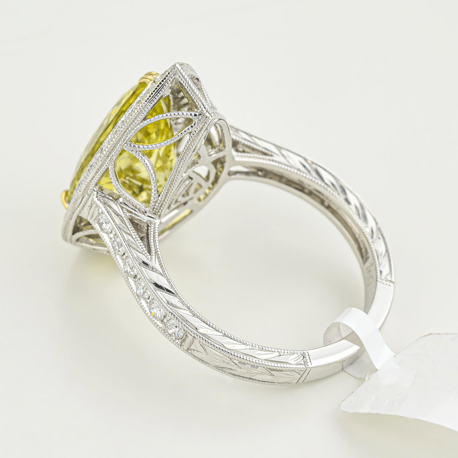 5.46-Carat Lemon Quartz and Diamond Ring - 2
