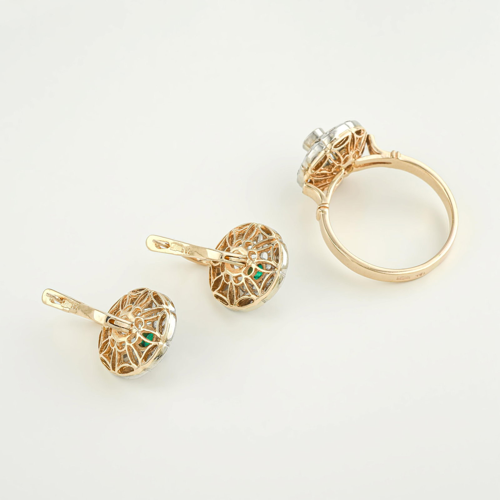 Emerald and Diamond Ring and Earrings Set - 2