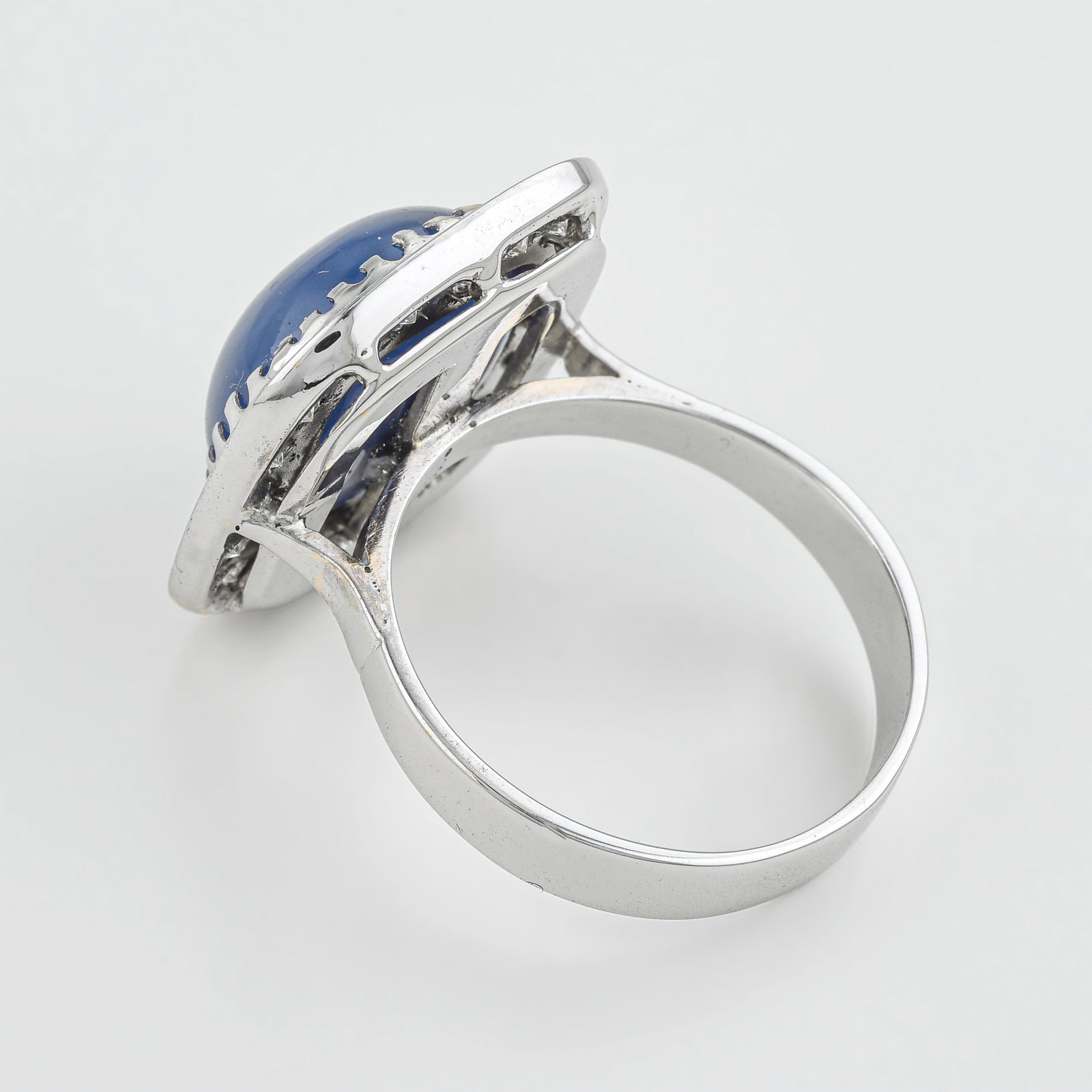 Star Sapphire and Diamond Ring - 2