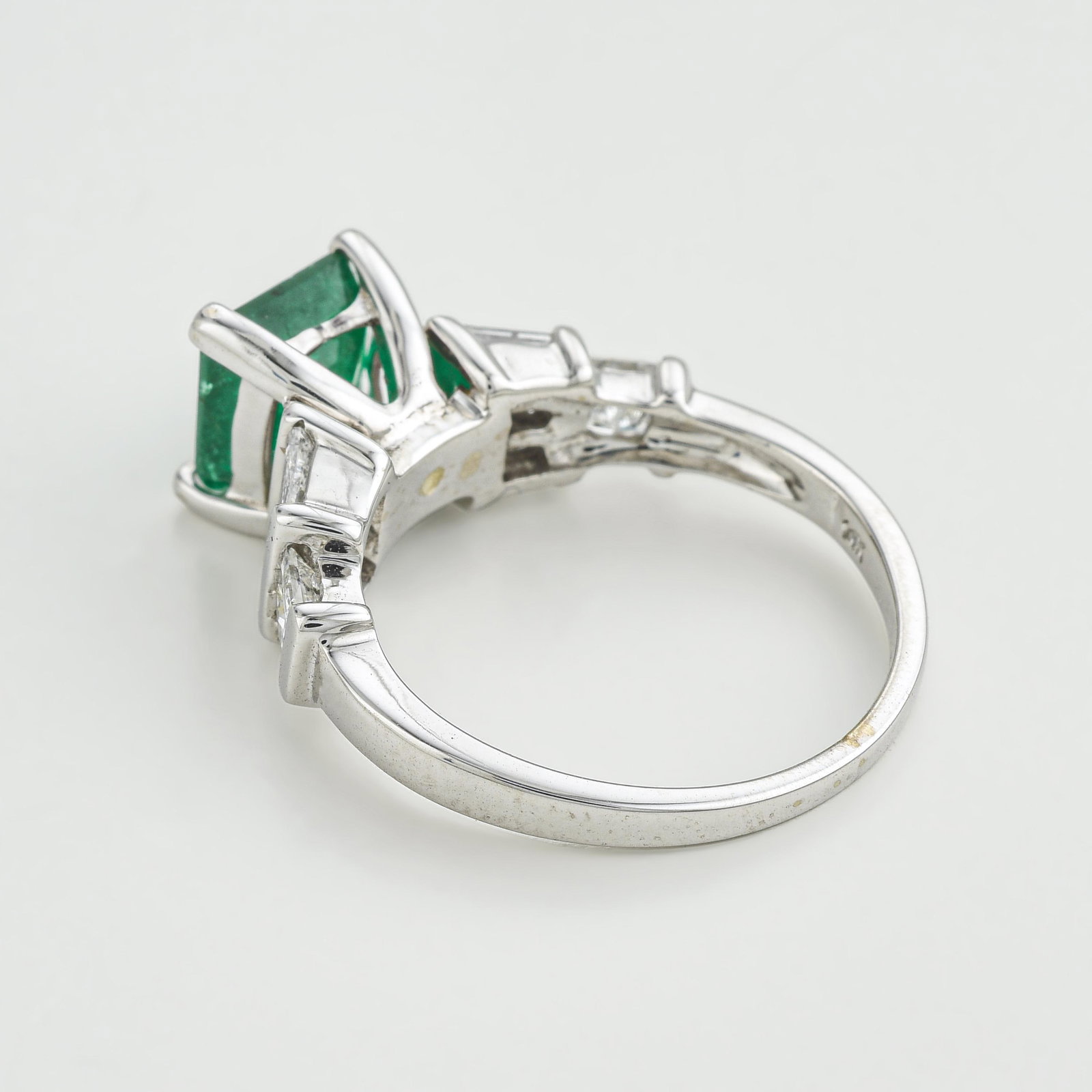 Emerald and Diamond Ring - 2
