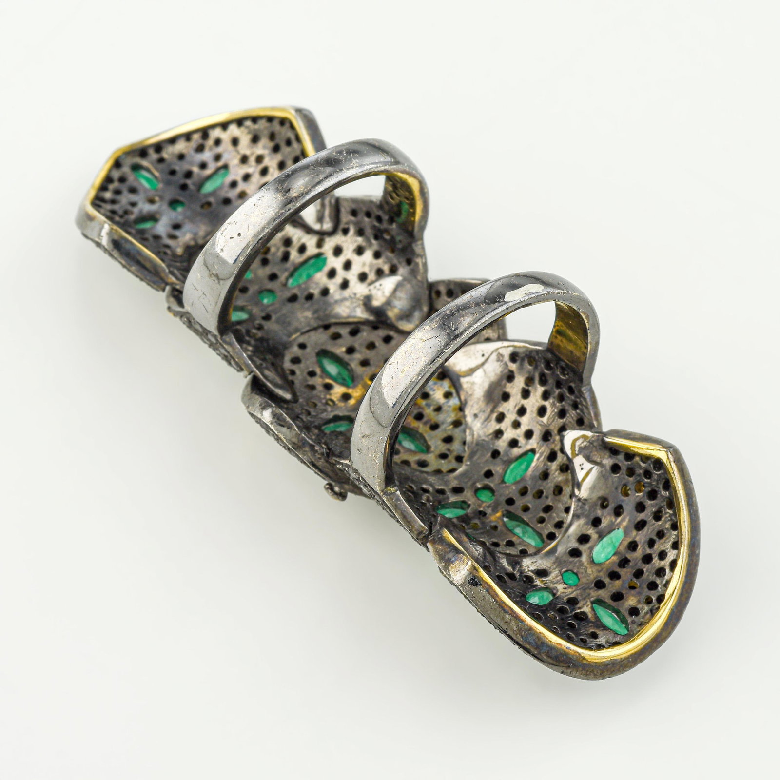 Articulated Emerald and Diamond Silver Ring - 2