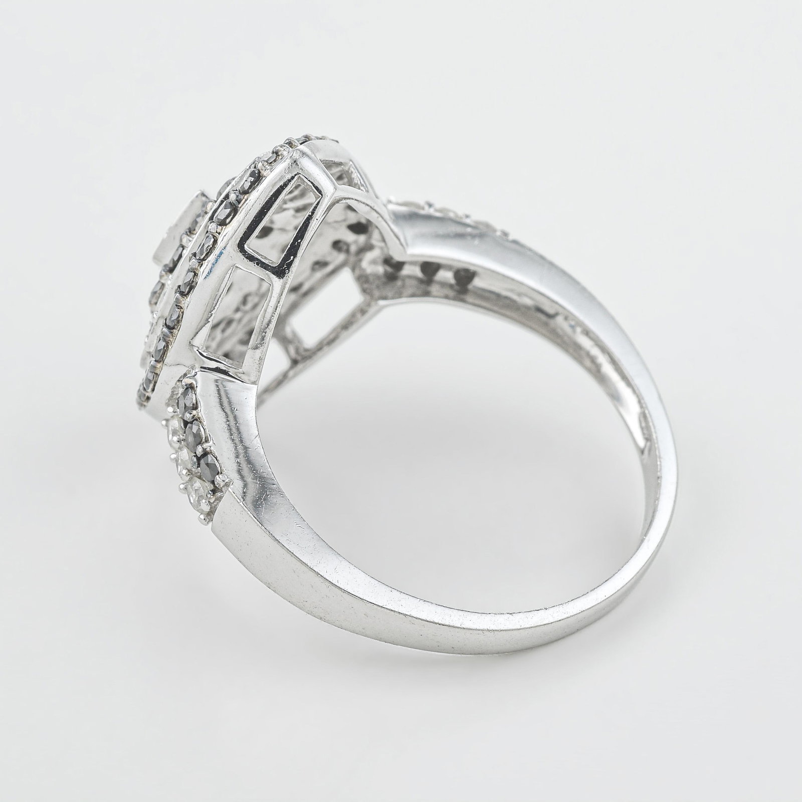 Black and White Diamond Ring - 2