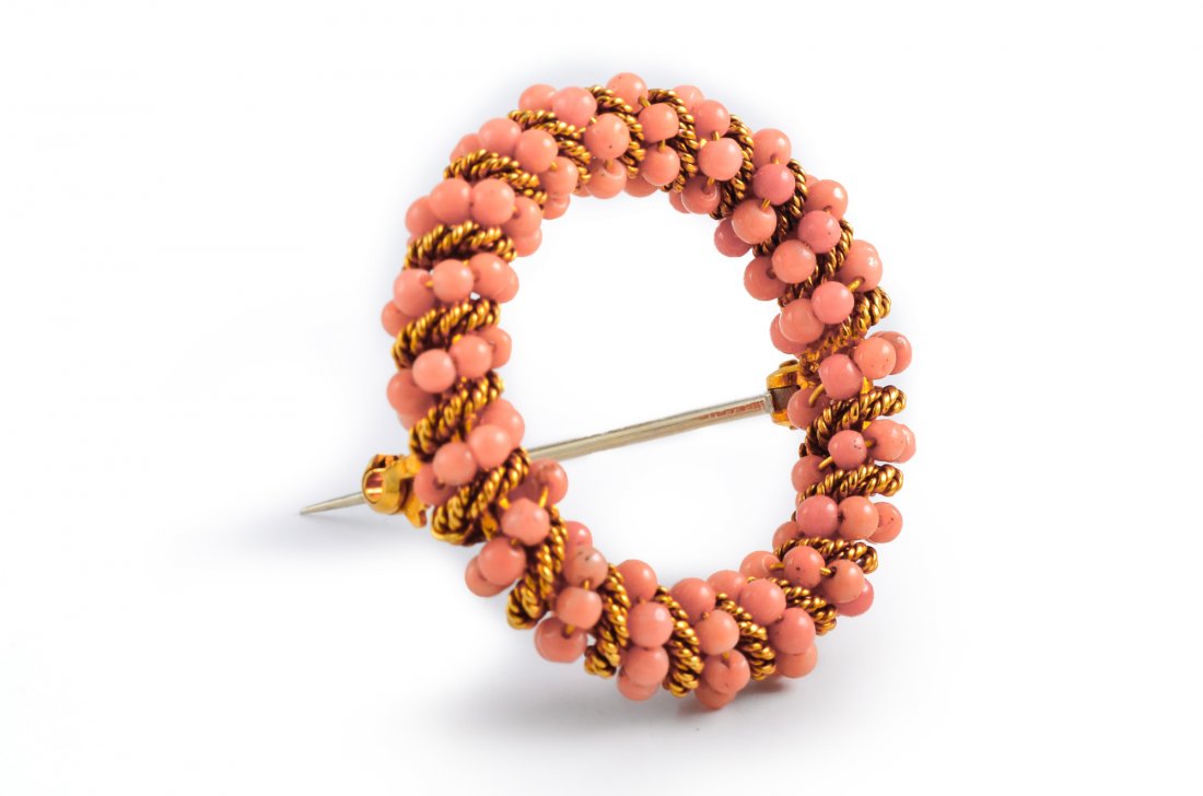 Tiffany Antique Coral Gold Circle brooch (1 of 3)