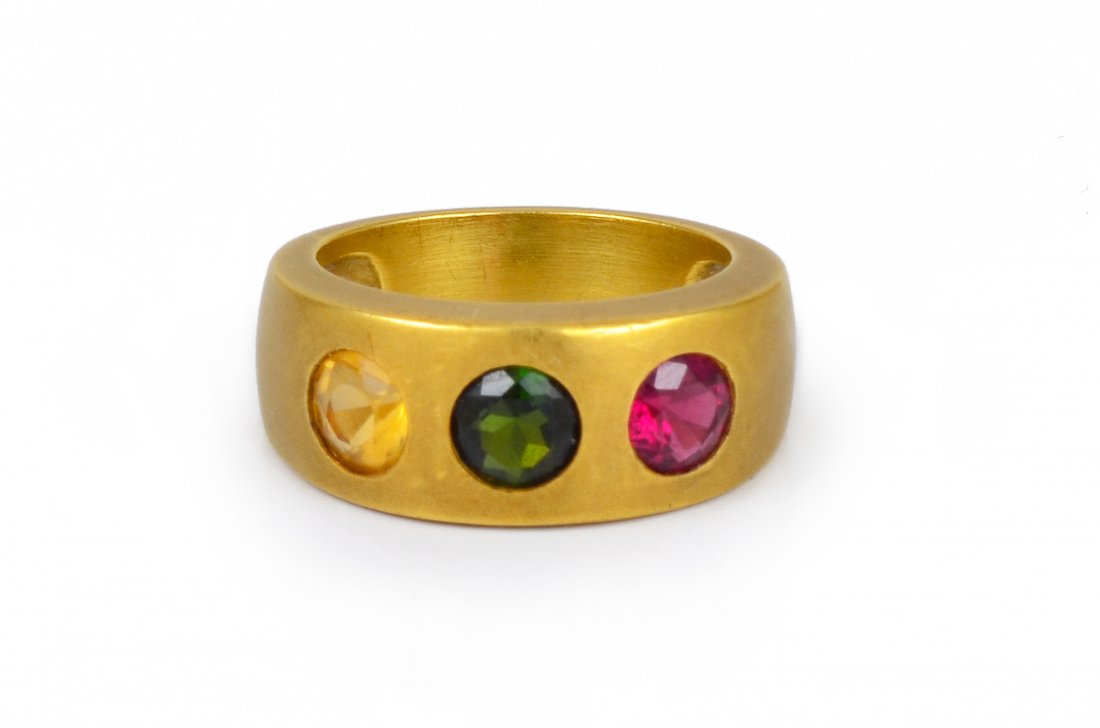 Kieslestein-Cord Gemstone Ring (1 of 2)