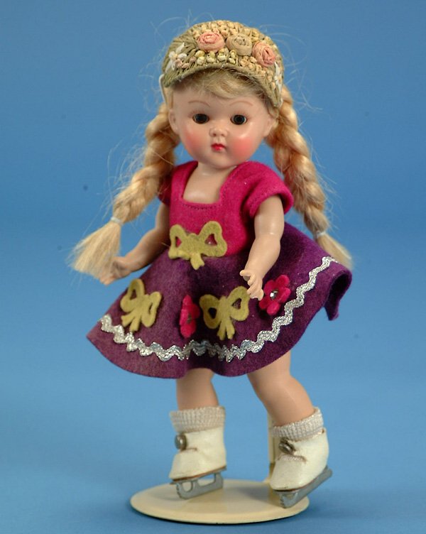 8" Vogue Ginny, strung, ptd lash, orig skating costu