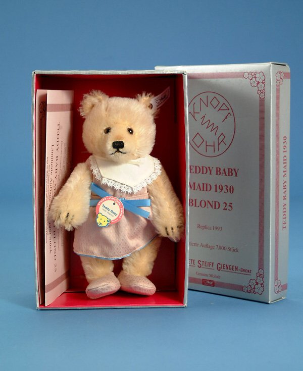 9" Steiff Teddy Baby Girl, 1930 replica,1993, #4075