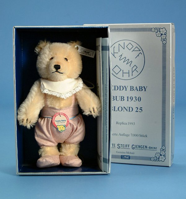 9" Steiff Teddy Baby Boy, 1930 replica,1993, #40752