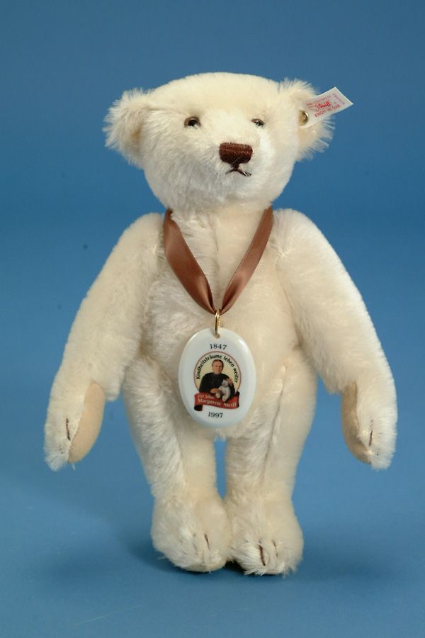 11" Steiff White Jubilee Bear, ltd ed 1997, #670183