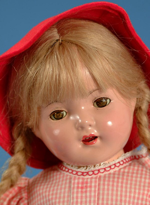 16" Effanbee Mary Lee, all comp, br. sl. eyes oiled: 16" Effanbee Mary Lee, all comp, br. sl. eyes oiled, hh wig, orig tagged outfit w/bracelet, fine crazing VG, (est. $200 - $300)