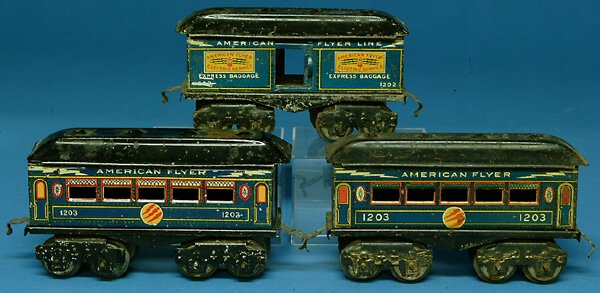 American Flyer (2) 1203 Passenger cars & 1202 bagg
