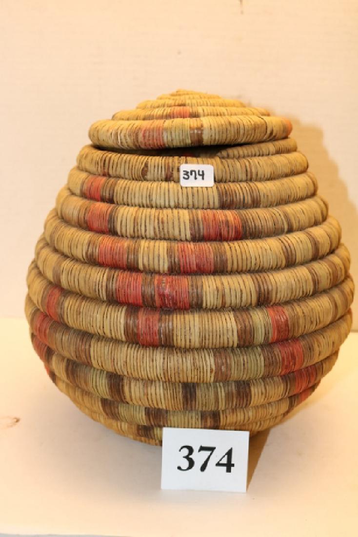 Polychrome Lidded Hopi Basket (1 of 1)