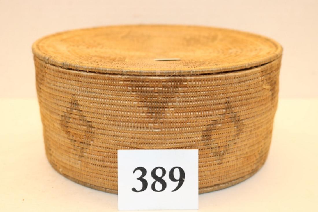 Lidded Diamond Design Alaskan Basket (1 of 2)