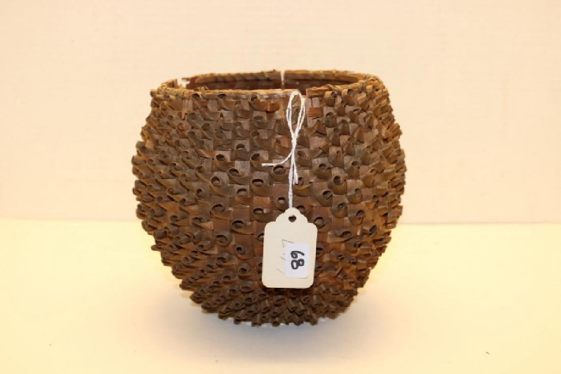 Curly Cue New England Basket (1 of 2)