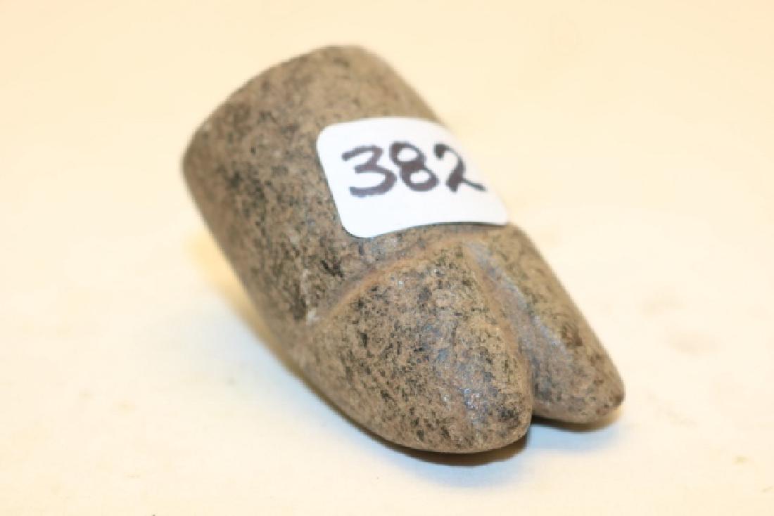 Hardstone Hoof Effigy Pipe (1 of 2)