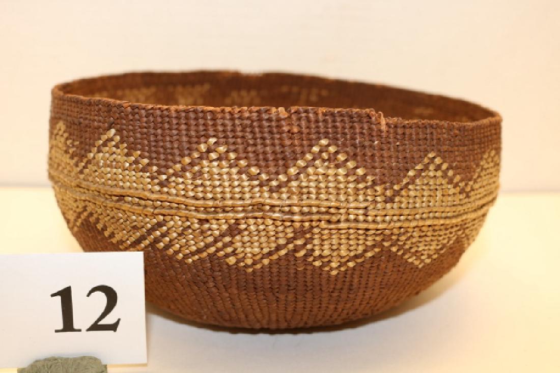 Hupa Basket (1 of 2)