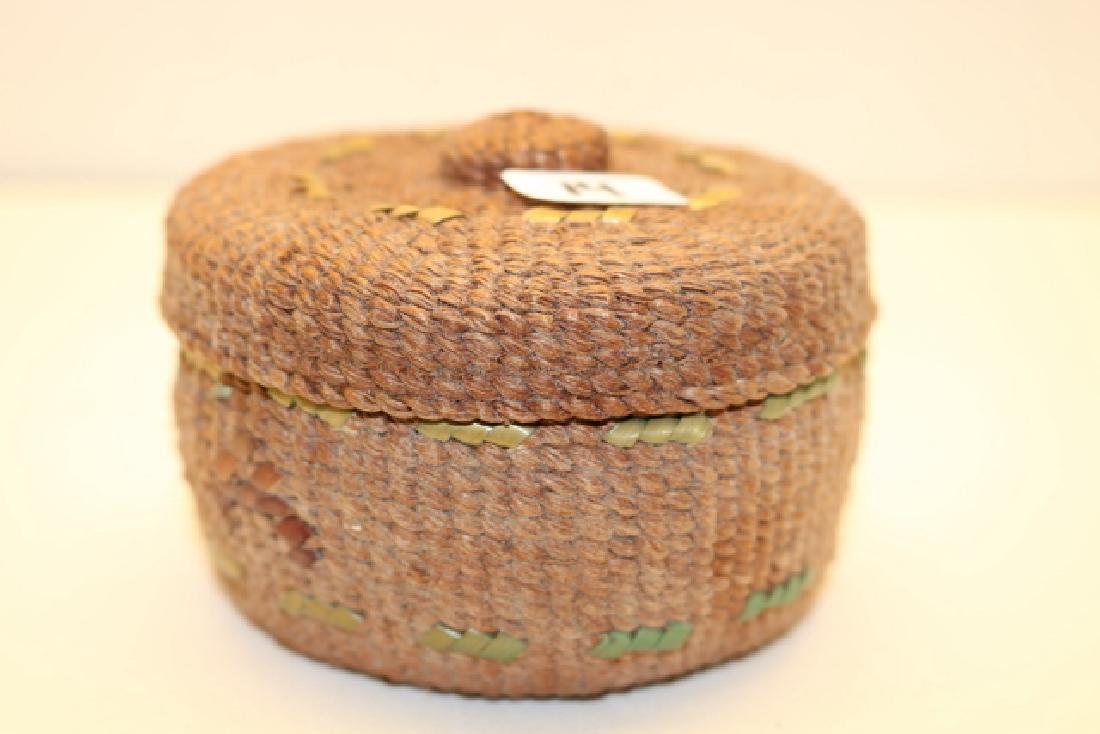 Lidded McCaw Basket (1 of 2)