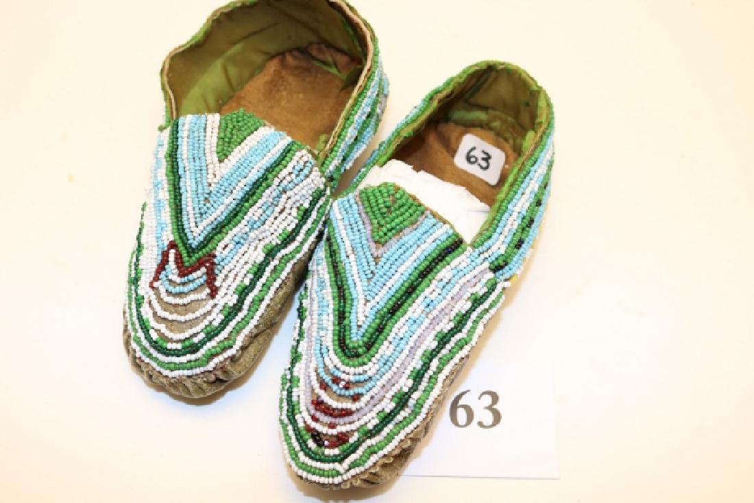 Pair Beaded Huron Childs Moccasins (1 of 1)