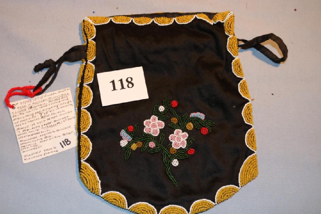 Beaded 2 Sides Chippewa Bag (1 of 2)