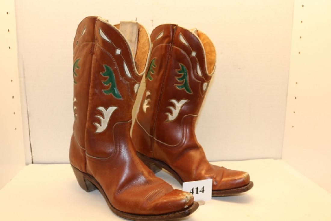 Pair Ladies Boots: Pair Ladies Boots