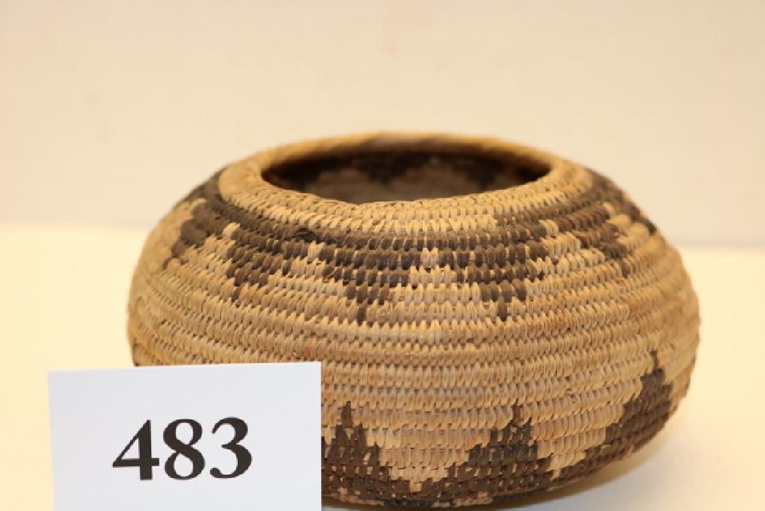 Zig Zag Decorated Basket Bowl (1 of 1)