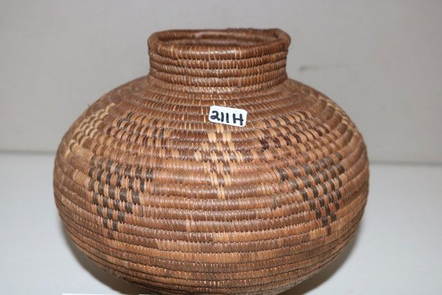 Old Bottle Neck Alaskan Basket (1 of 3)