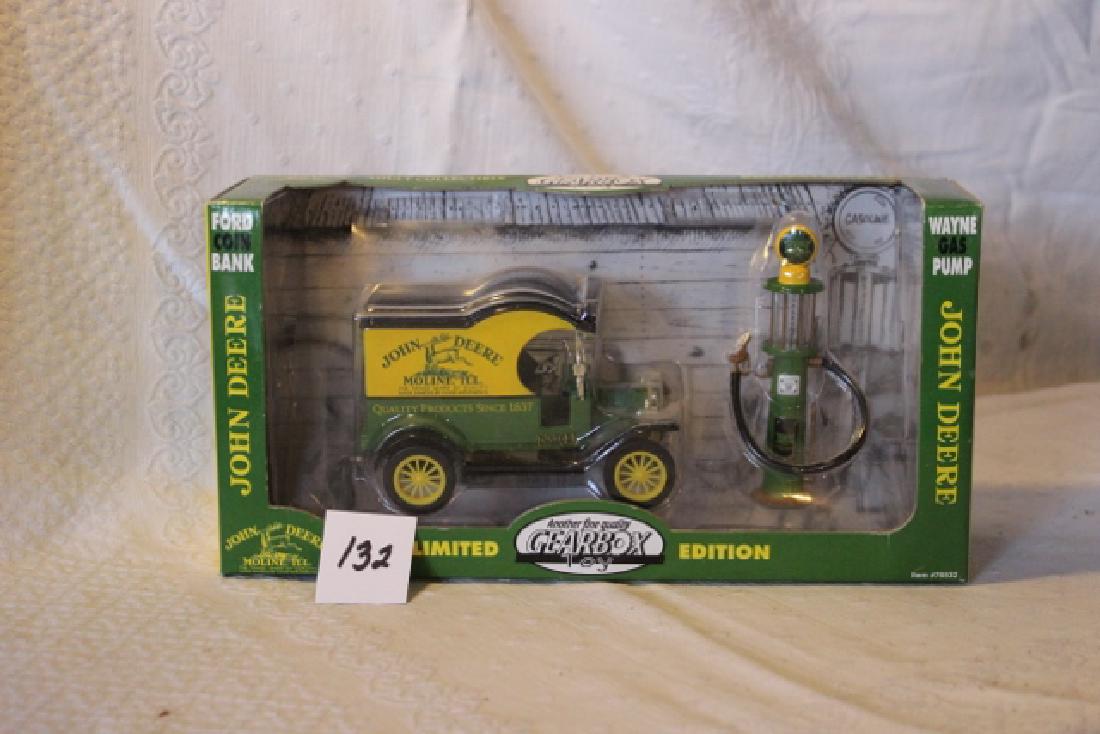 John Deere Ford coin bank: John Deere Ford coin bank