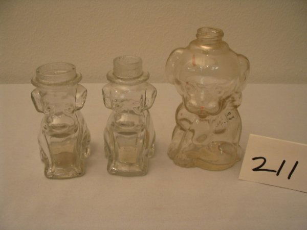 (3pcs)Dog: (3pcs)Dog - "Hound Pup - Small Glass Hat" - N/C Dog - "Puppy" - Embosed on bottom "Hanon Freres" - possible powder bottle - N/C Dob - "Pup - Large Glass Hat" - Embossed on bottom - "Cohodas Vineyards