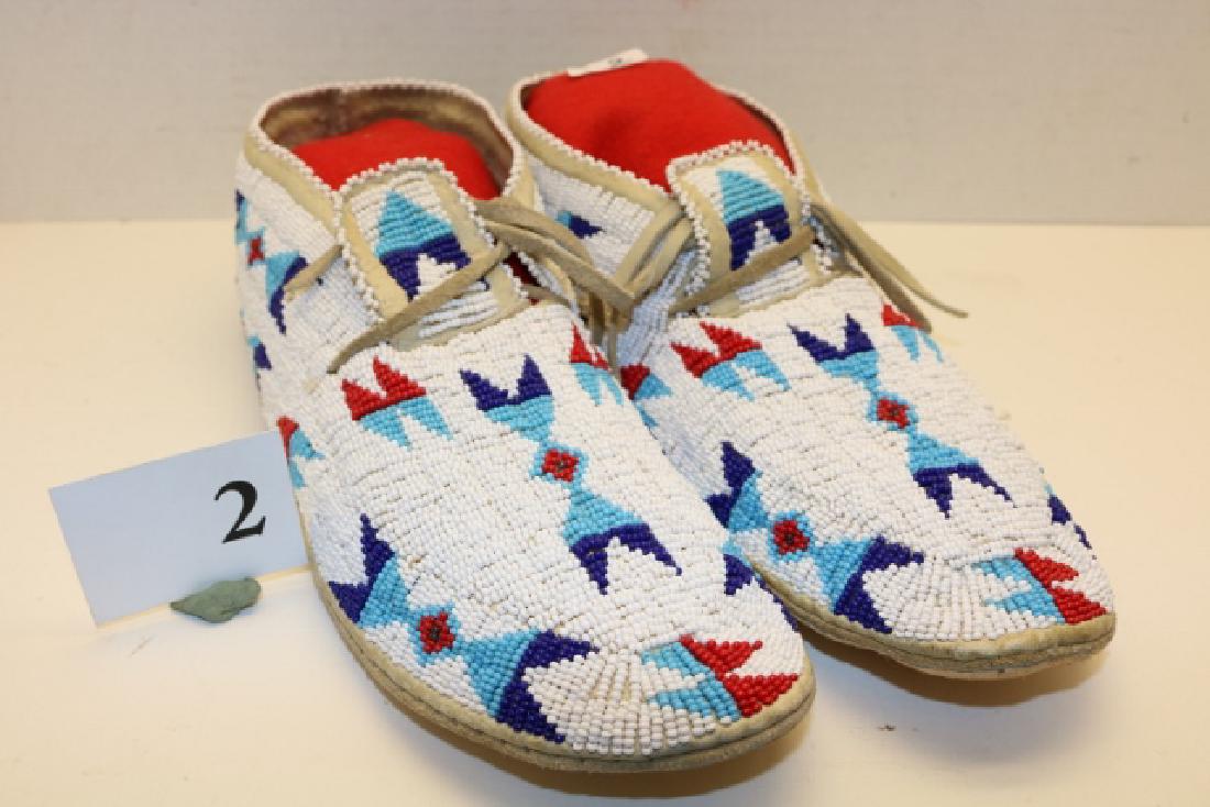 10" Pair Red, White Blue Man’s Moccasins (1 of 4)