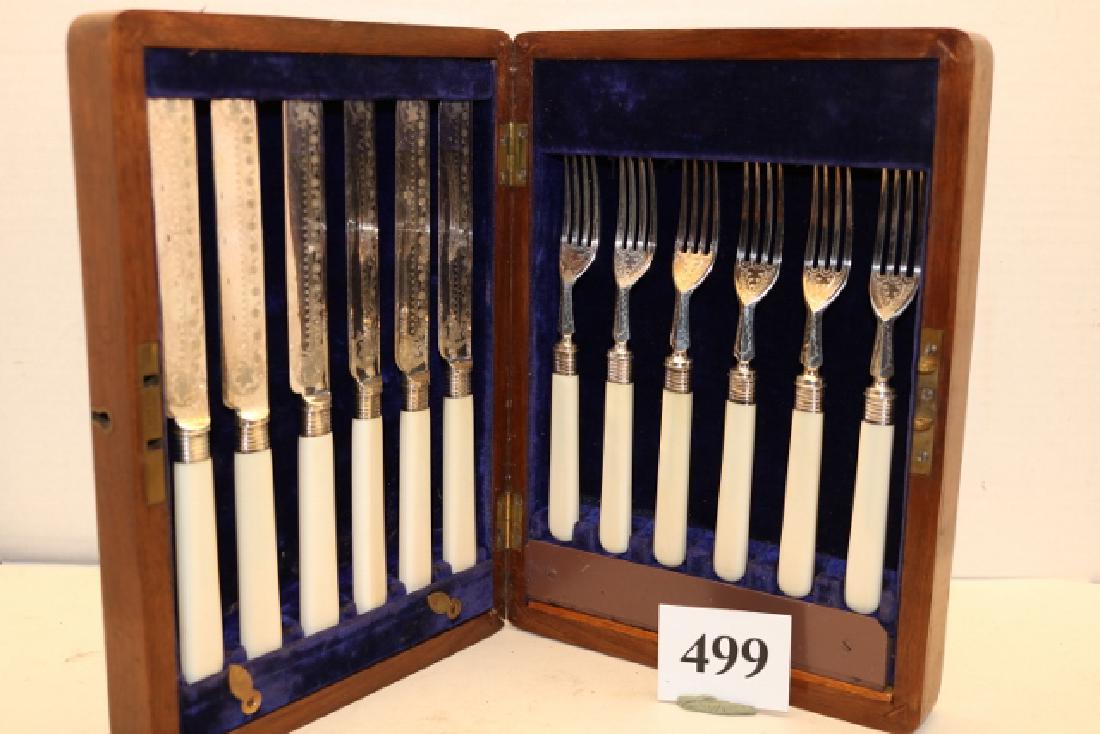 Wood Case Containing 6 Knives – 6 Forks (1 of 4)
