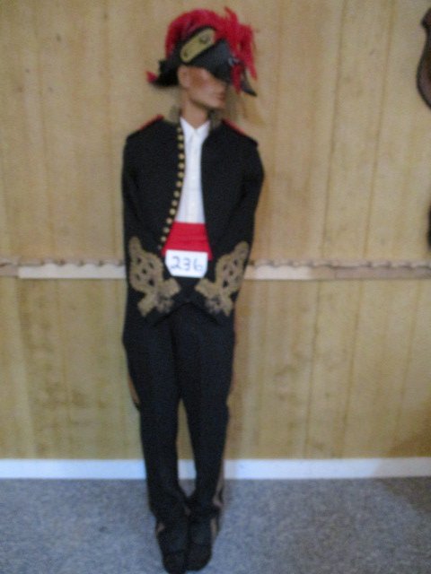 USMC Full Dress Uniform (1 of 8)