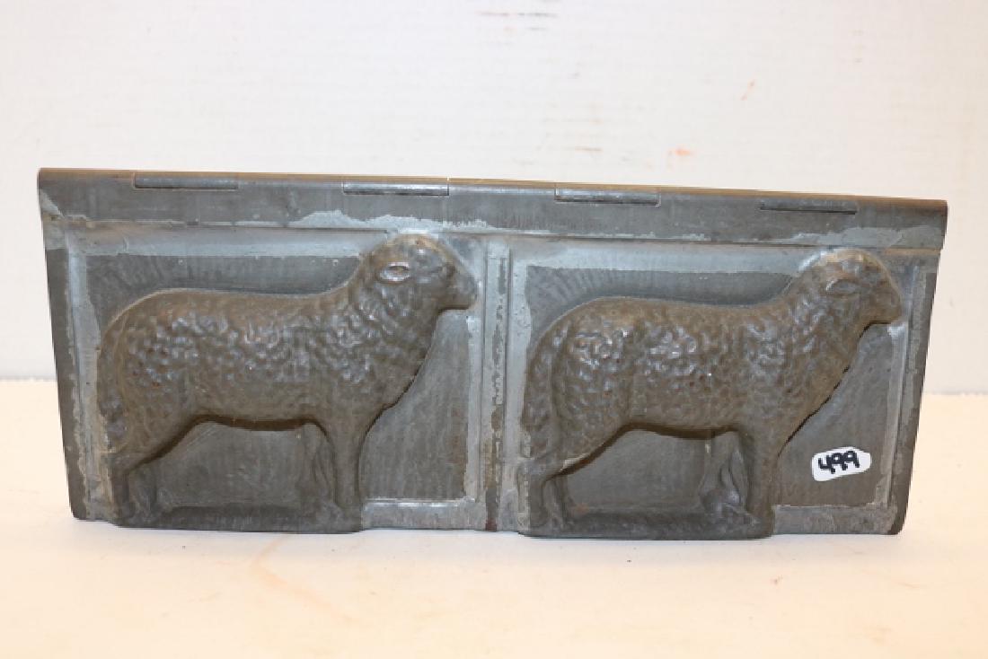 Pewter Candy Mold, 2 Lambs (1 of 2)