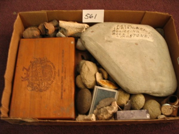 Job lot of Arrowheads, Stone Tools, Pipes & other (1 of 1)