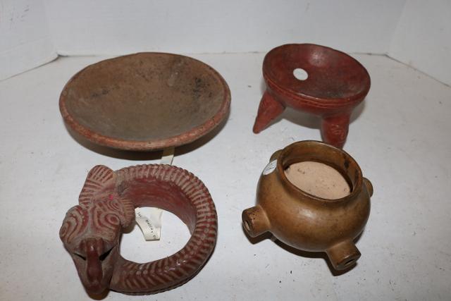 4 Pieces of Mexican Pottery: 4 Pieces of Mexican Pottery – minor chips & cracks